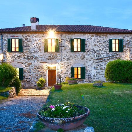 צ'יביטלה אין ואל די קיאנה Agriturismo I Poggilunghi מראה חיצוני תמונה