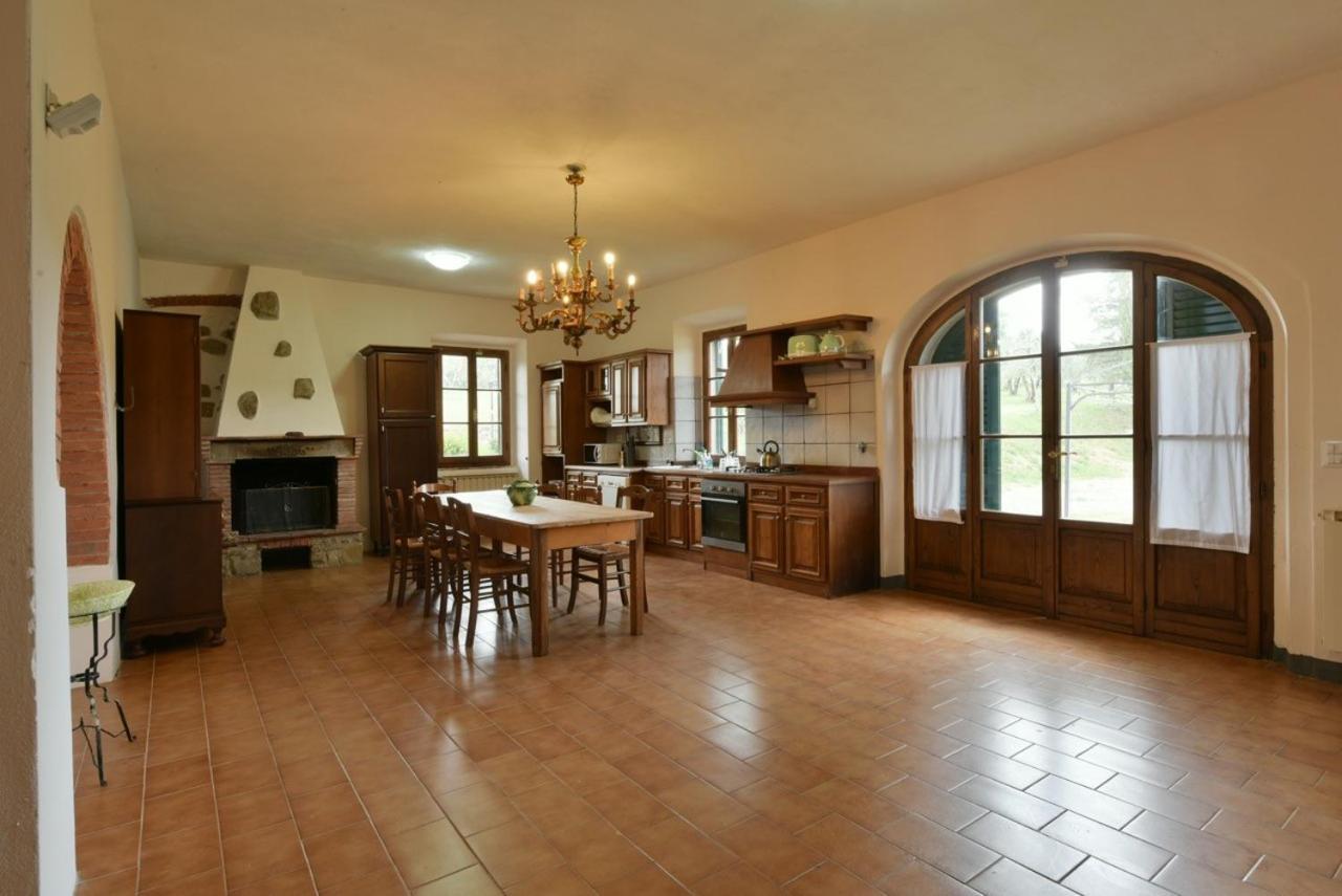 צ'יביטלה אין ואל די קיאנה Agriturismo I Poggilunghi מראה חיצוני תמונה