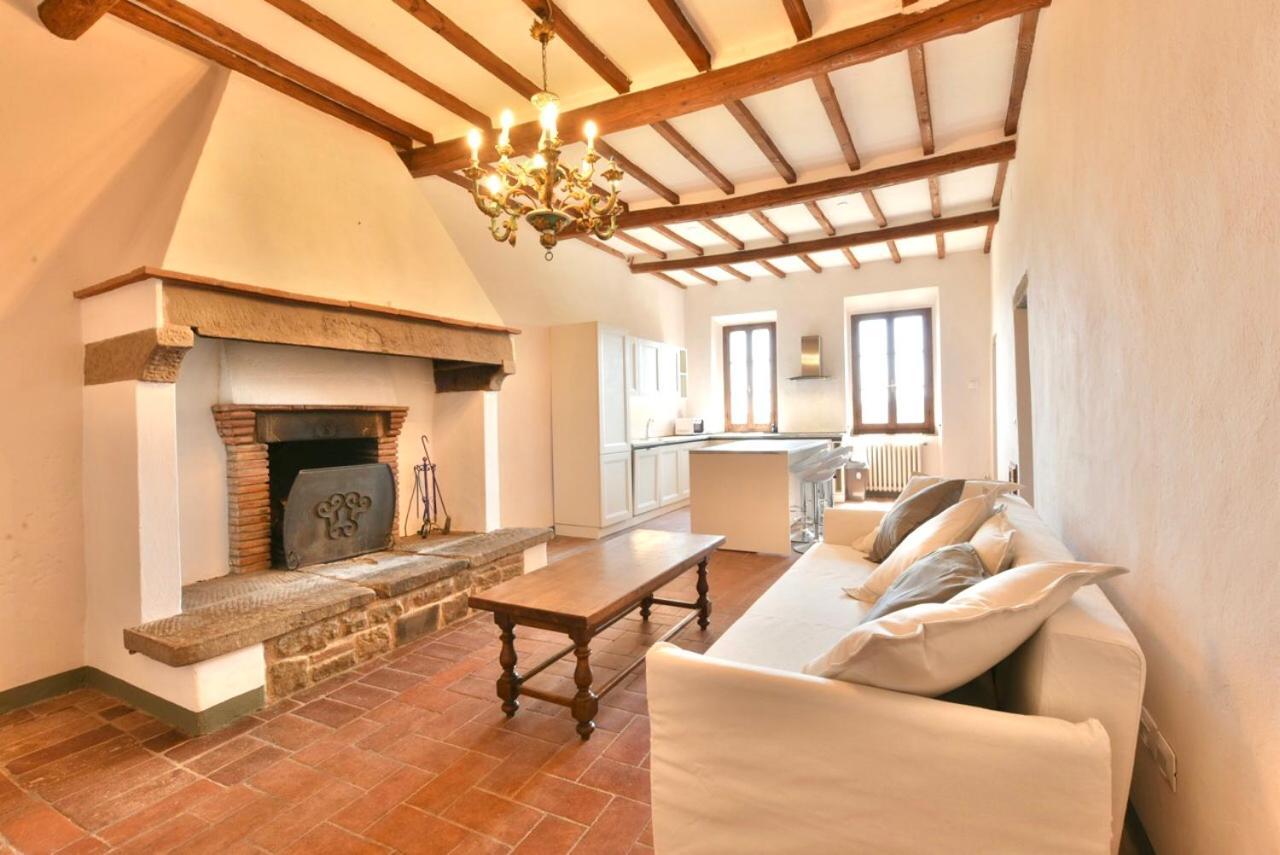 צ'יביטלה אין ואל די קיאנה Agriturismo I Poggilunghi מראה חיצוני תמונה