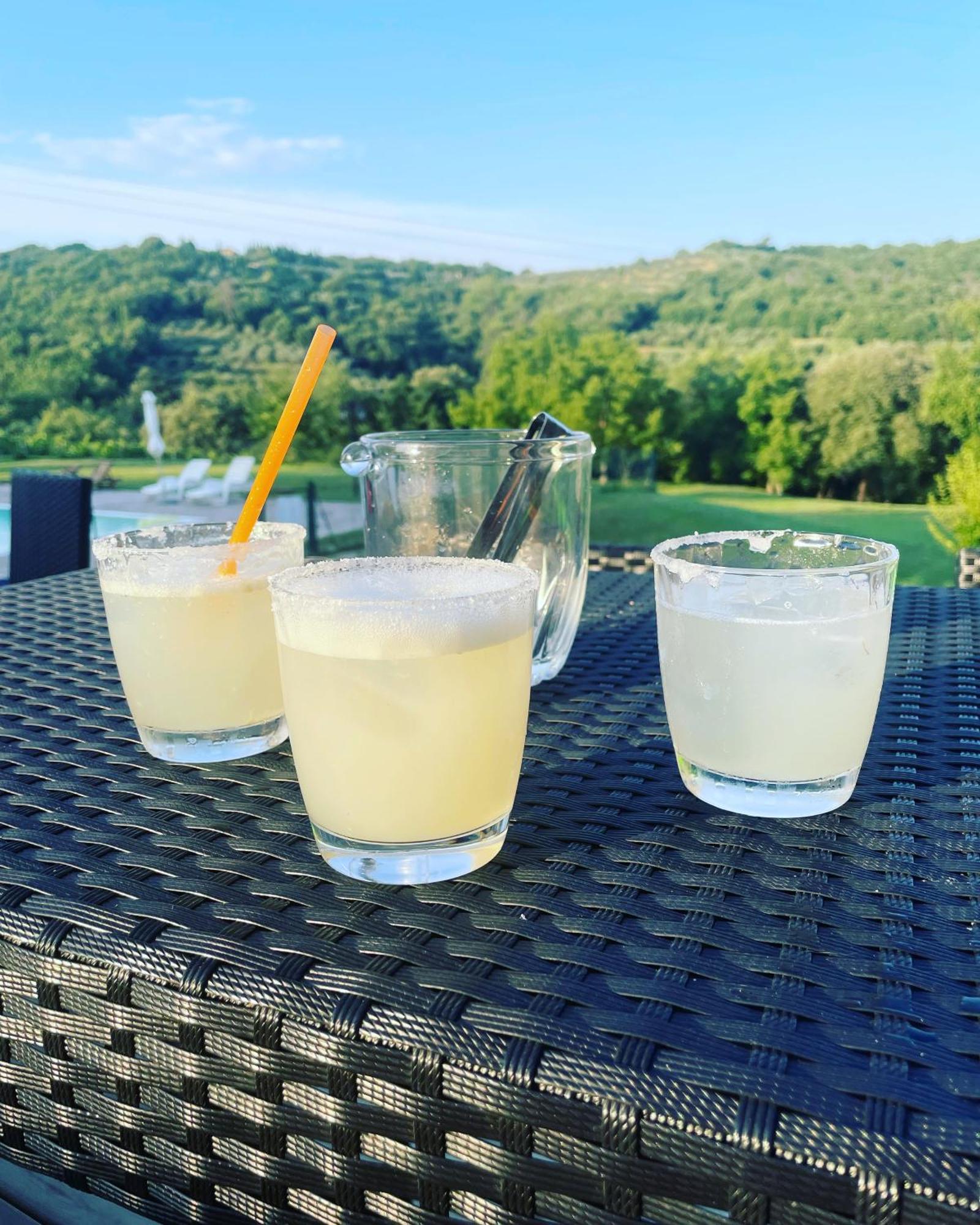 צ'יביטלה אין ואל די קיאנה Agriturismo I Poggilunghi מראה חיצוני תמונה