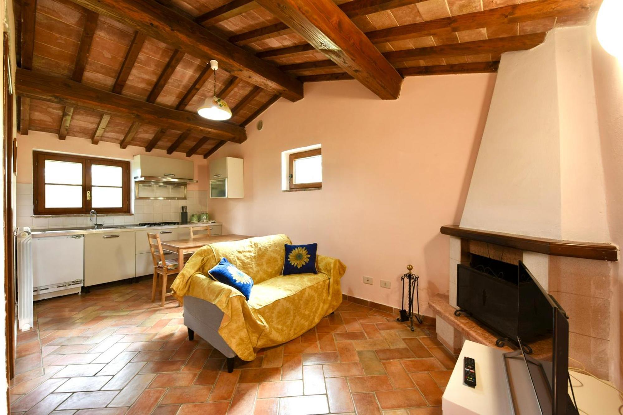 צ'יביטלה אין ואל די קיאנה Agriturismo I Poggilunghi מראה חיצוני תמונה