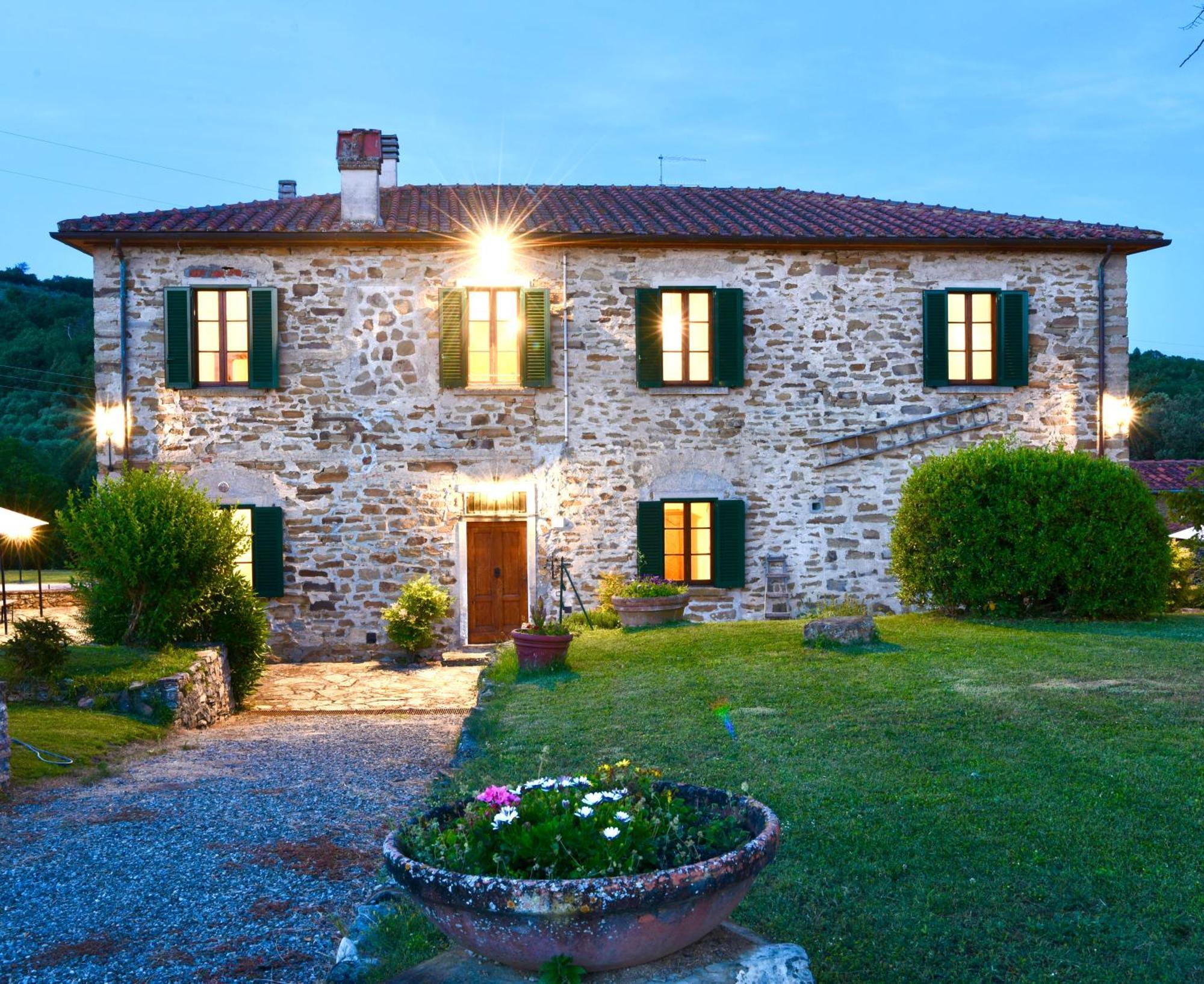 צ'יביטלה אין ואל די קיאנה Agriturismo I Poggilunghi מראה חיצוני תמונה